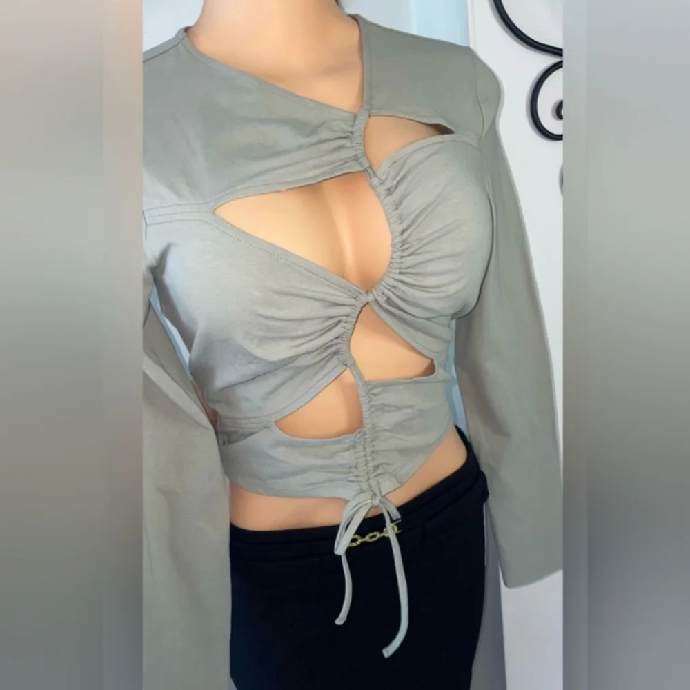 NWT H&M DIVIDED CUT-OUT TOP SECTIONS WITH DRAWSTRING LONG SLEEVE SIZE L - Picture 6 of 7